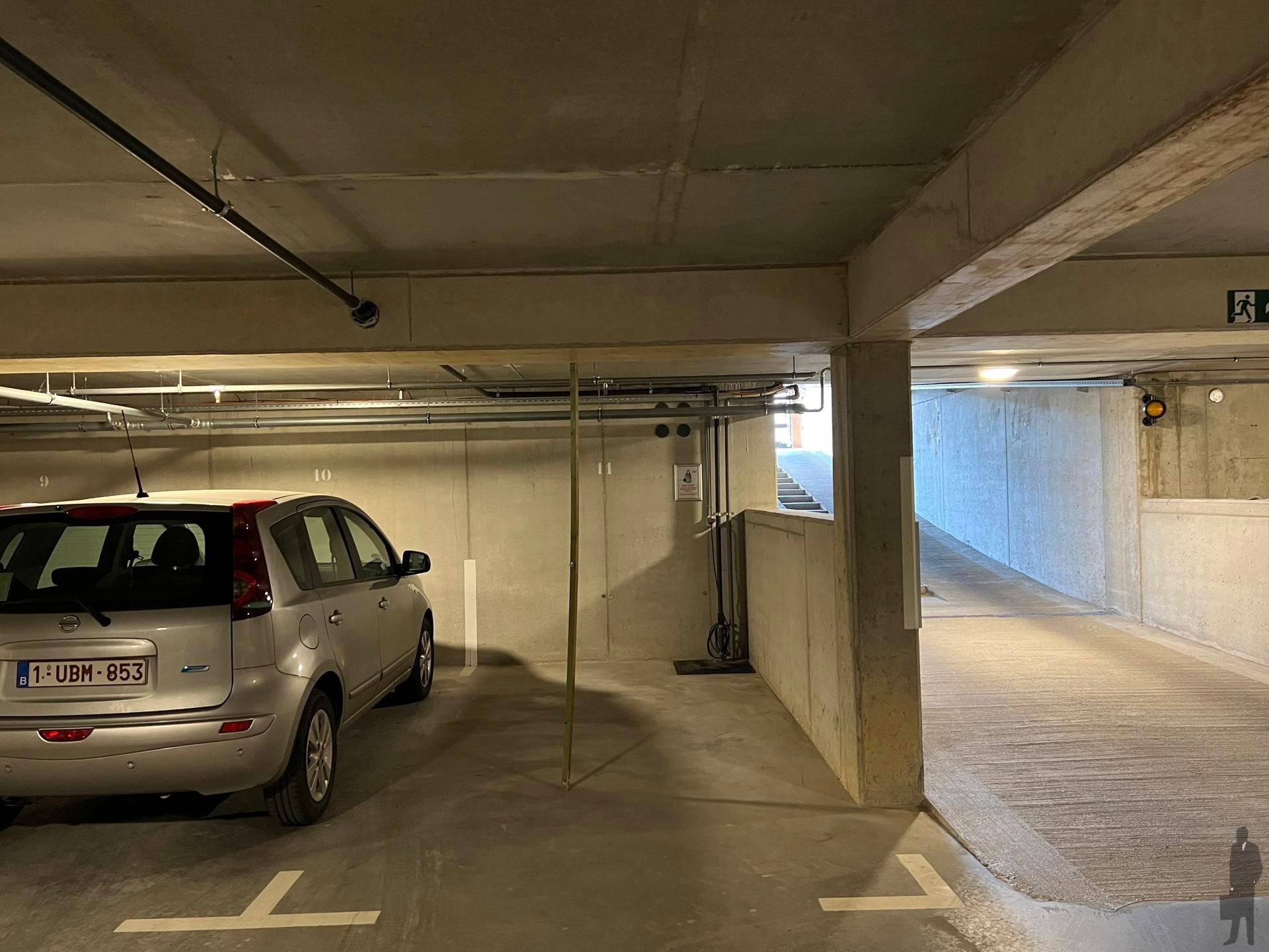 Autostaanplaats te koop in ondergrondse parkeergarage te Lille - foto 5