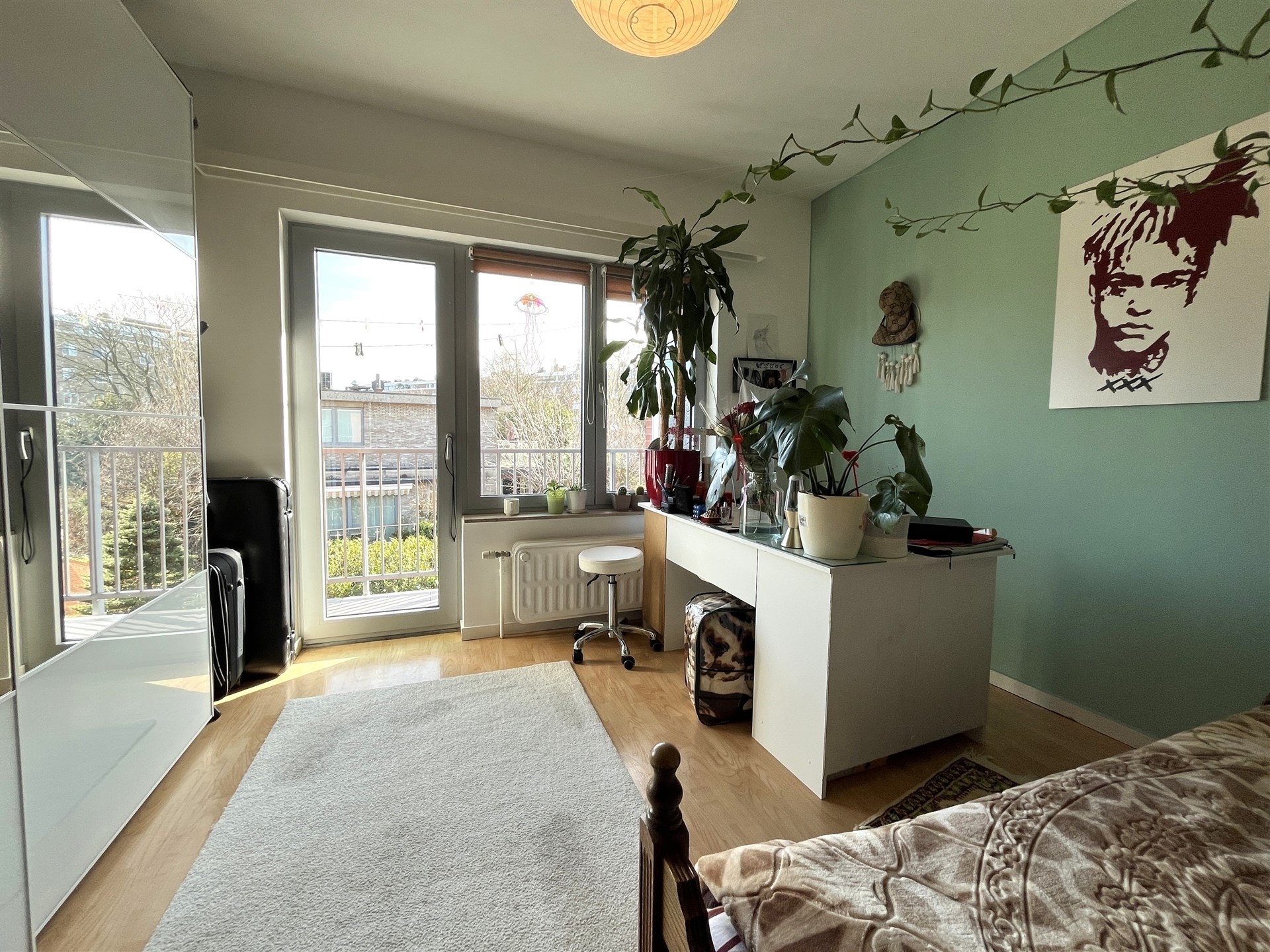 Lichtrijk 2-slaapkamerappartement met terras  - foto 4