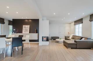 Schitterende villa in de Leuzestraat 32 te Bellegem te koop. De rustige straat zorgt voor een aangenaam gevoel van privacy. De groene...