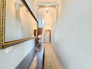 Op een RUSTIGE EN GROENE LIGGING in Nederzwalm-Hermelgem bevindt zich deze INSTAPKLARE GEZINSWONING op een perceel van 814 m², volledig...