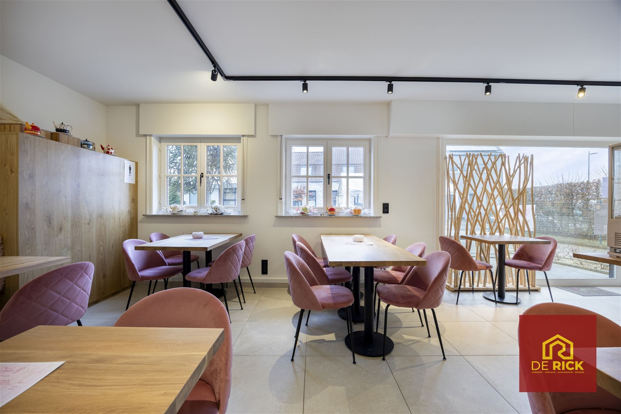 Veelzijdig handelshuis met atelier en ruim magazijn.  - foto 5