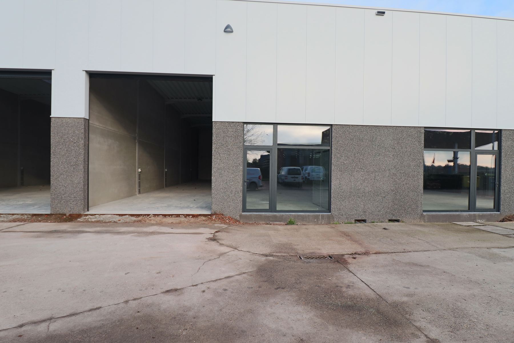 Een nieuwbouw opslag- / bedrijfsruimte van 275 m². - foto 1