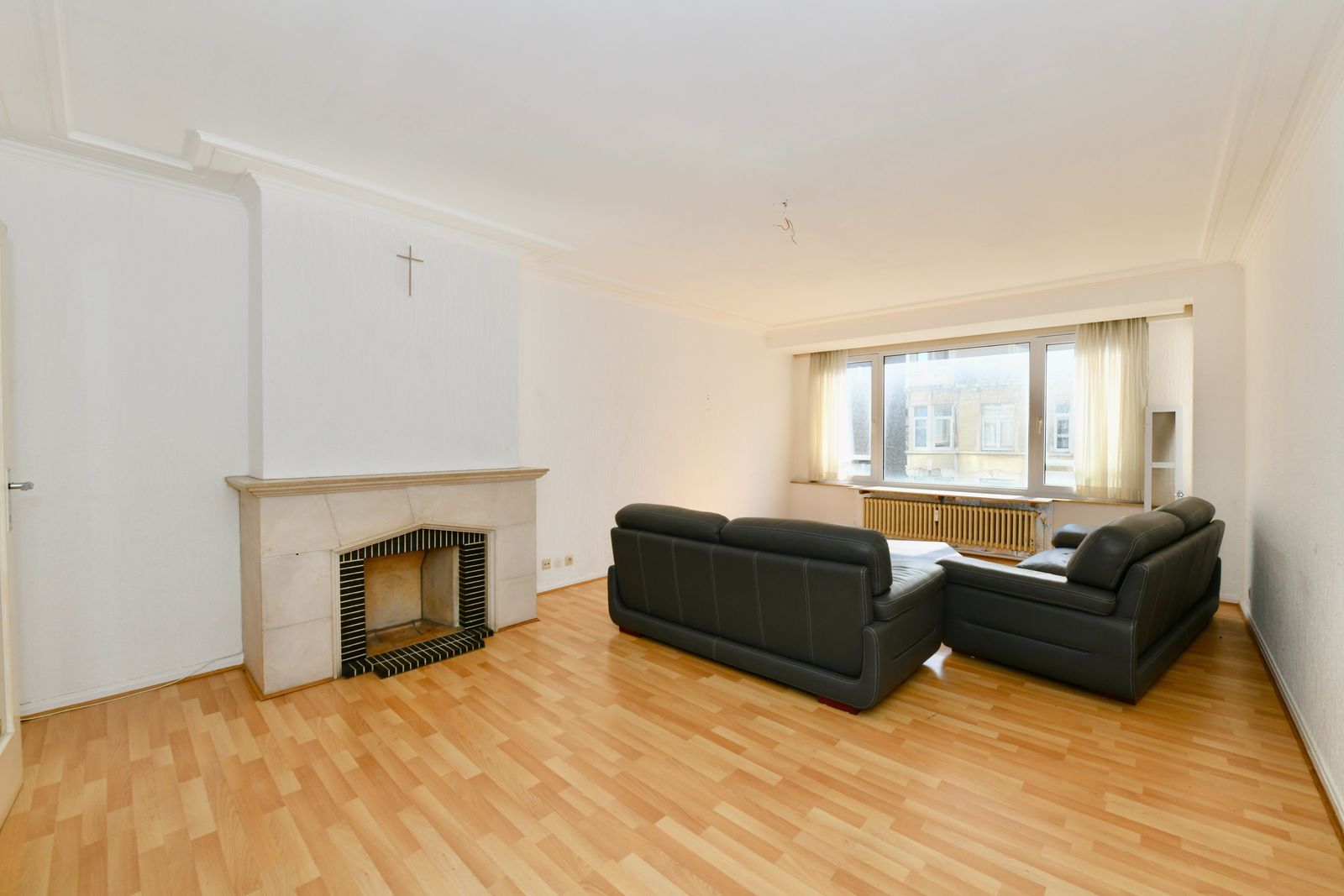 Verzorgd appartement met 2 ruime slaapkamers in hartje centrum, pal aan het strand - foto 4