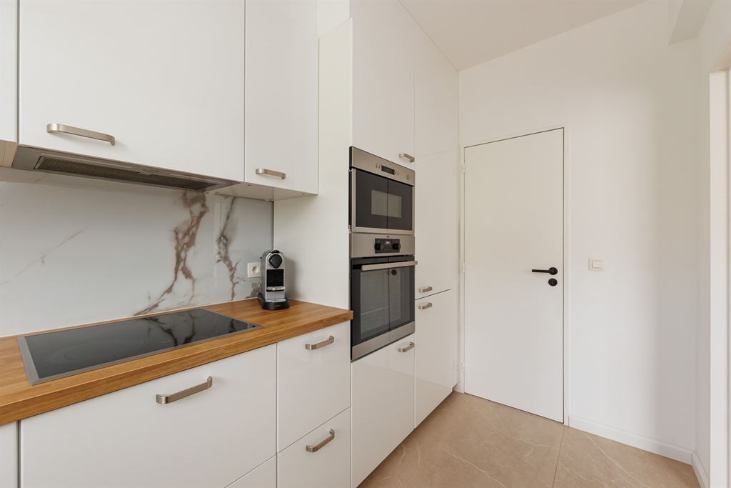 Gerenoveerd appartement met 2 terrassen - foto 5