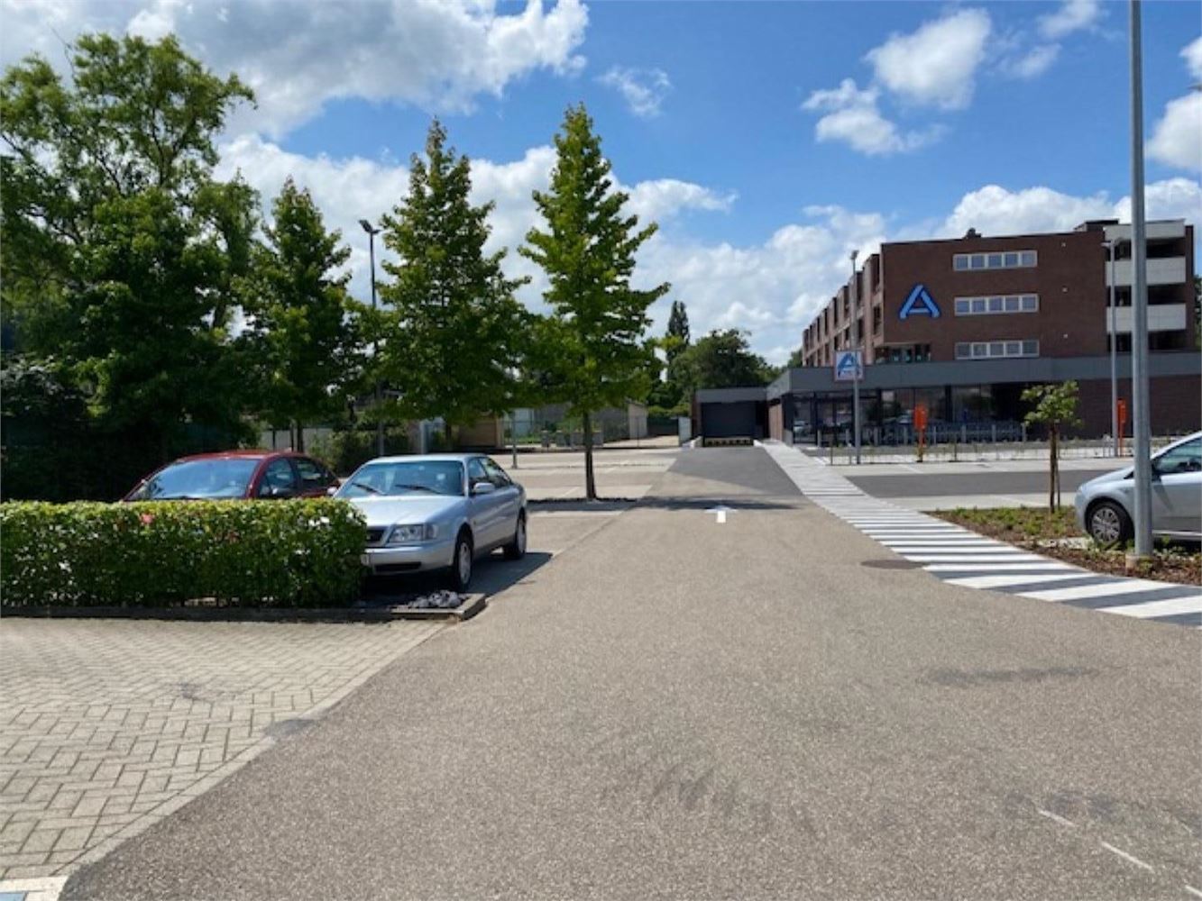 Ruim commercieel gelijkvloers Lanaken - foto 2