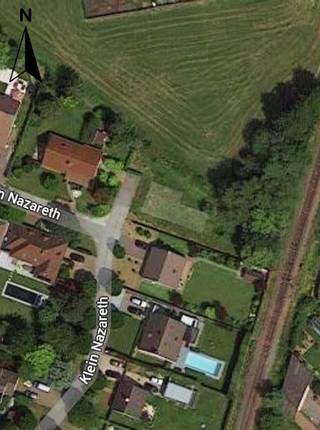 Heeft u de plannen voor uw droomwoning al in gedachten? Bouw à la carte uw nieuwe thuis op deze exclusieve bouwgrond van 879,61 m² in Klein Nazareth, De Pinte. Deze landelijke gemeente combineert rust en groen met een vlotte bereikbaarheid via de E17 en het treinstation, op slechts 7 km van het bruisende Gent.<br />Ontwerp uw ideale woning met volledige vrijheid en kies de afwerkingsgraad: van ruwbouw wind- en waterdicht tot volledig afgewerkt sleutel-op-de-deur. Geniet van de nabijheid van het Parkbos, lokale voorzieningen zoals supermarkten, restaurants en cafés, en een duurzame, welvarende gemeenschap.<br />Neem vandaag nog contact op voor meer info of een bezoek ter plaatse!