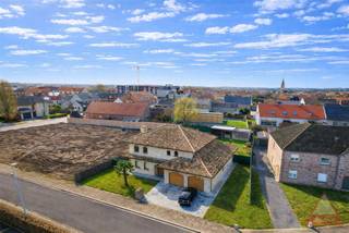 Info &amp; Visit: 0494 69 36 09 - Voor de beschrijving en de wettelijke informatieplicht (art.5.2.6 VCRO en Watertoets, EPC, EPC-nummer,…) verwijzen we naar de advertentie op de website van Immo Derveaux te bereiken via - https://www.immoderveaux.be - waar u ook andere interessante panden kan terugvinden. De inhoud van deze advertentie valt onder de uitsluitende aansprakelijkheid en verantwoordelijkheid van Immo Derveaux, Vincent Derveaux BIV 513 924, die ons deze advertentie heeft aangeleverd. Klachten of opmerkingen over de inhoud dienen rechtstreeks aan Immo Derveaux kenbaar gemaakt worden via e-mail: - info@immoderveaux.be -***xxxINW-Derveaux-