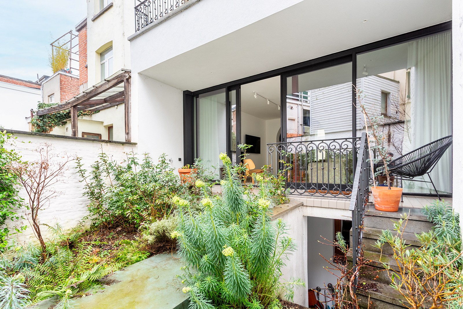 Luxueus herenhuis op Zurenborg met city jungle ! - foto 1