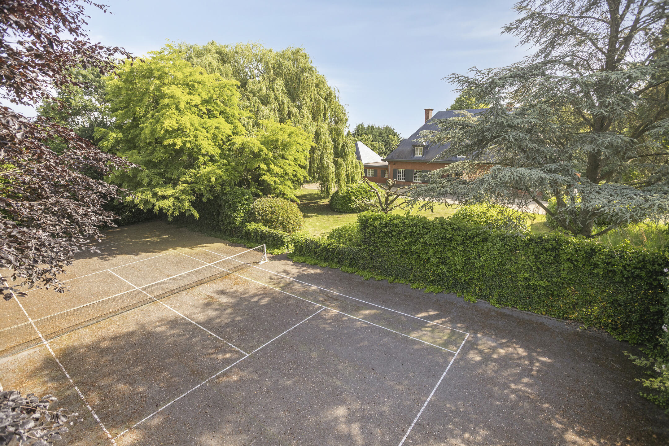 Stylish and luxurious villa on a 51a 14ca plot near Leuven. - photo 4
