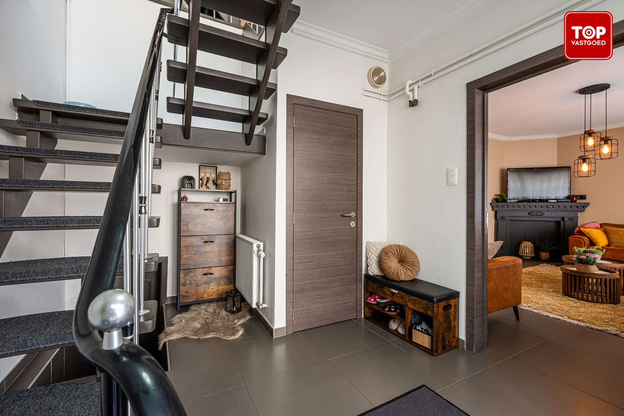 Instapklare HOB met 4 slaapkamers en tuin - foto 3