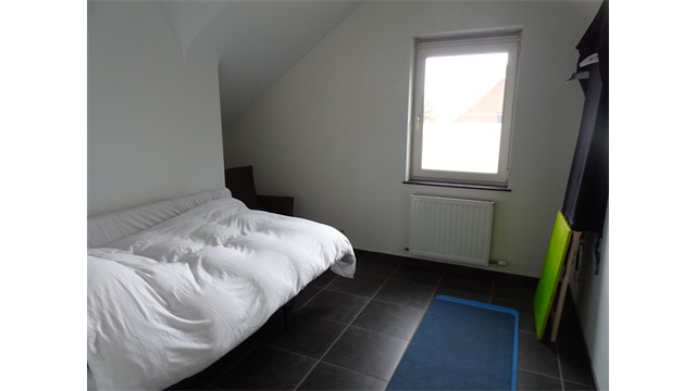 Een mooi afgewerkt appartement met terras - foto 4