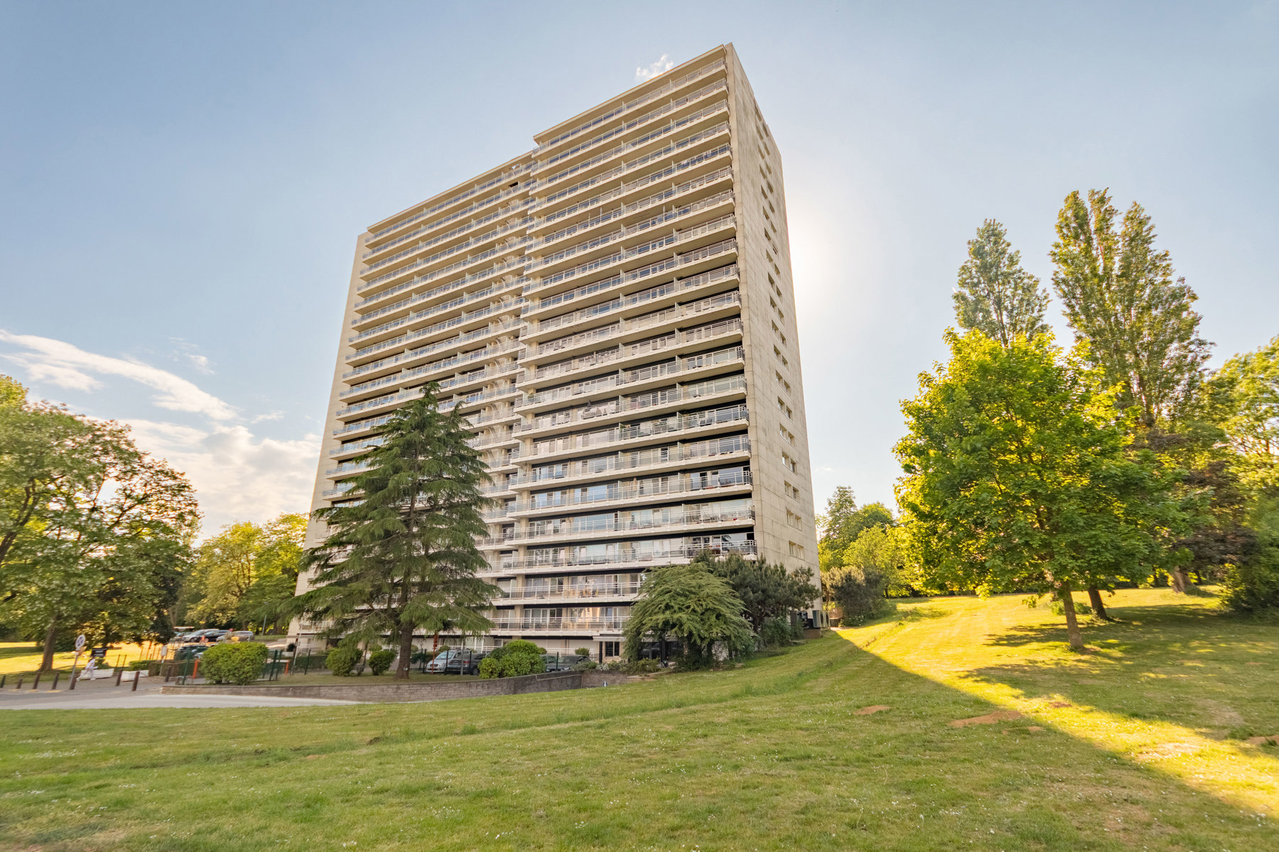 Gunstig gelegen appartement met 3 slaapkamers en 2 terrassen - foto 2