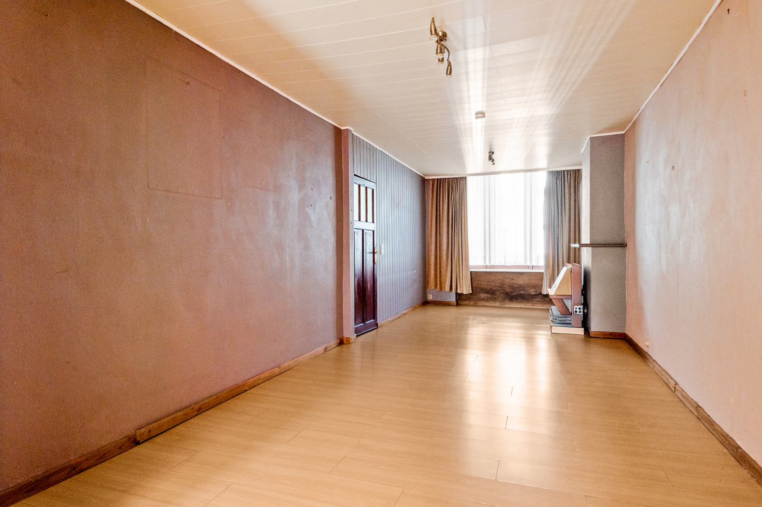 Huis te koop in Merksem met 4 slaapkamers - foto 4