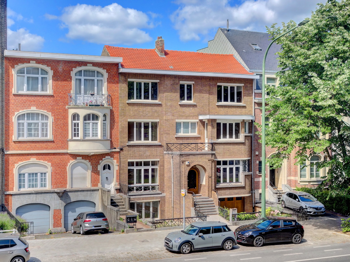 Maison à vendre à Woluwe-Saint-Lambert avec 7 chambres - photo 1