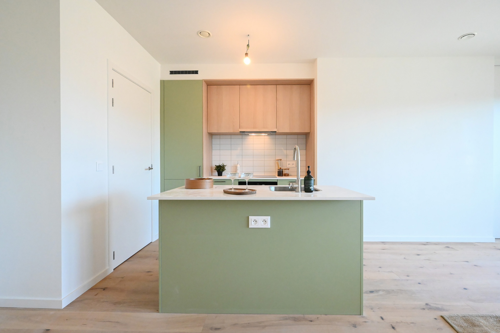 Lichtrijk nieuwbouwappartement met één slaapkamer - foto 5