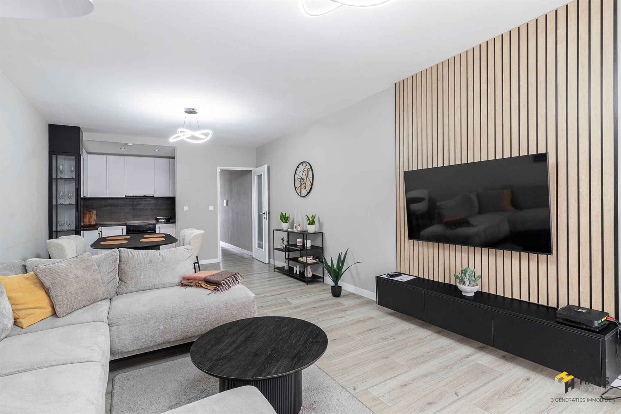 Gerenoveerd appartement (117 m²) met 2 slaapkamers, garage en terras (3 m²) in Deurne. - foto 5