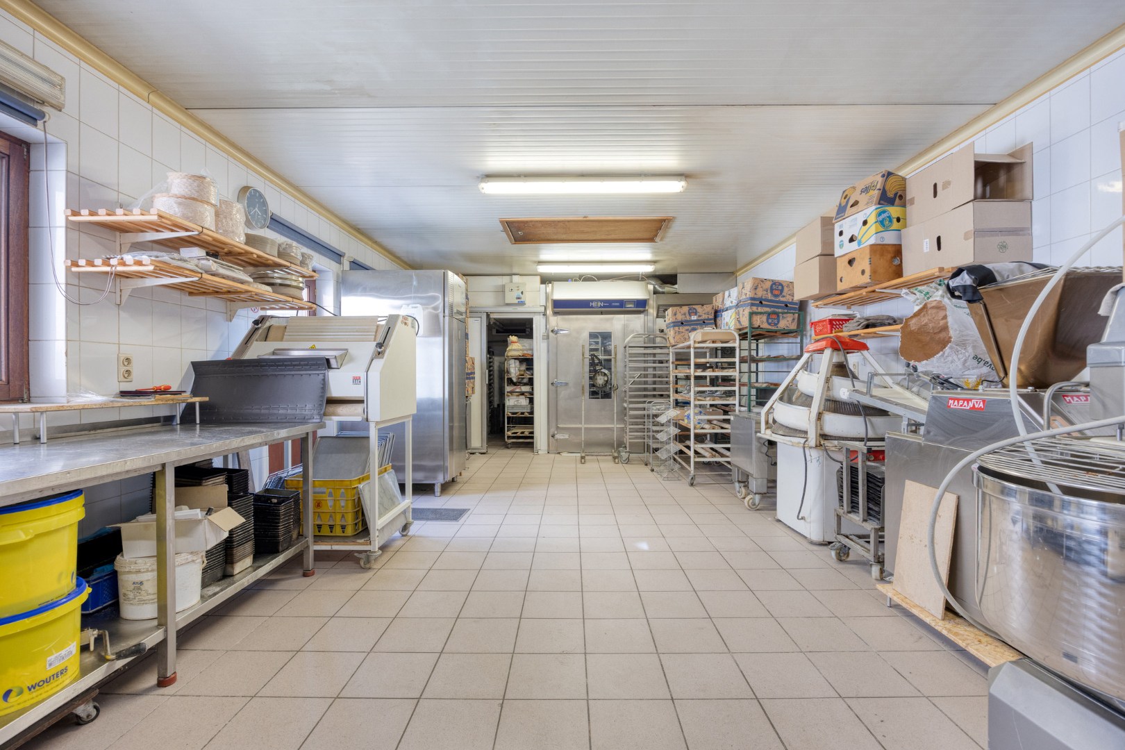 Goed gelegen handelspand met woonst! - foto 5