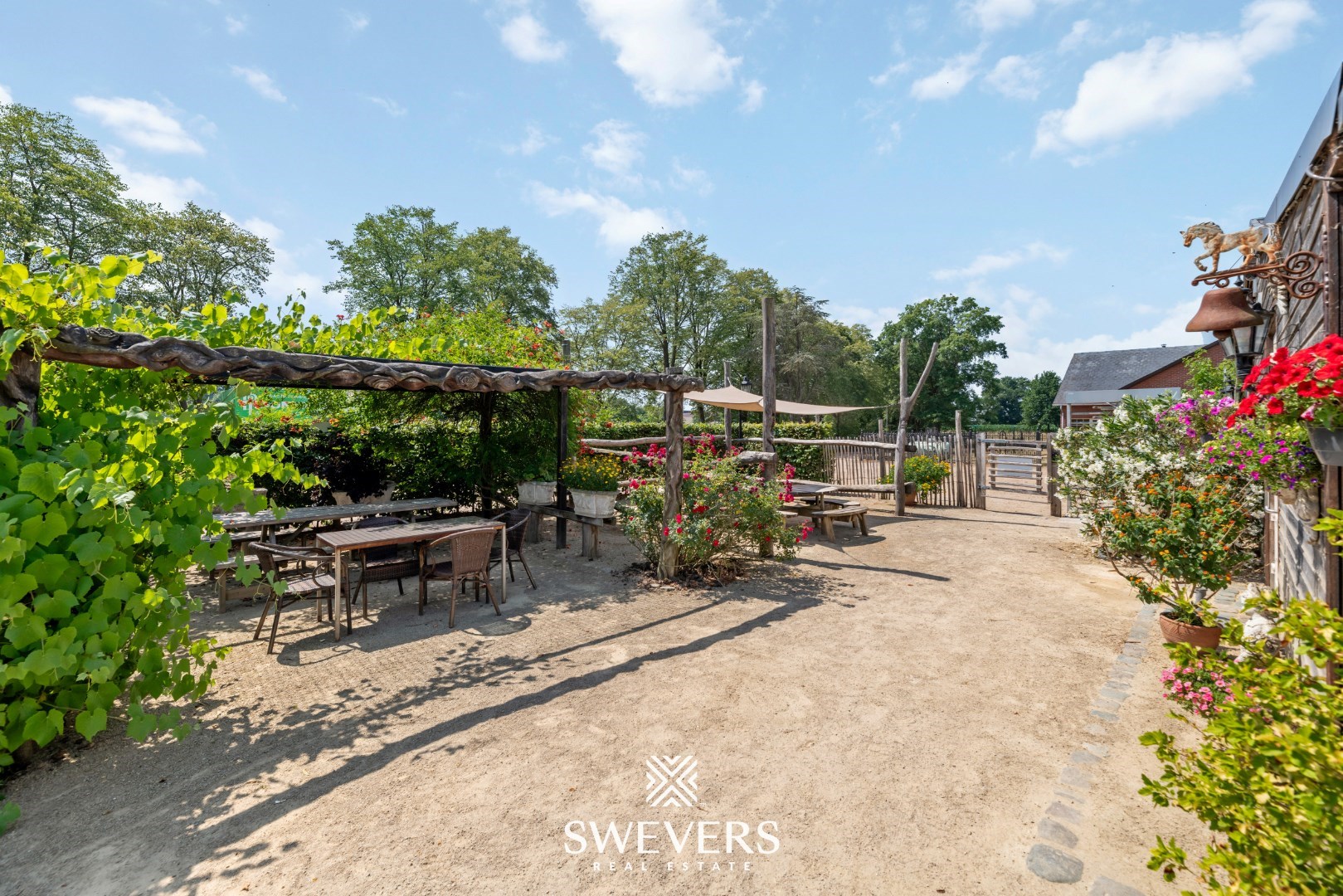 Kinderboerderij op 1ha 97a 19ca met woning, rustig gelegen - foto 5