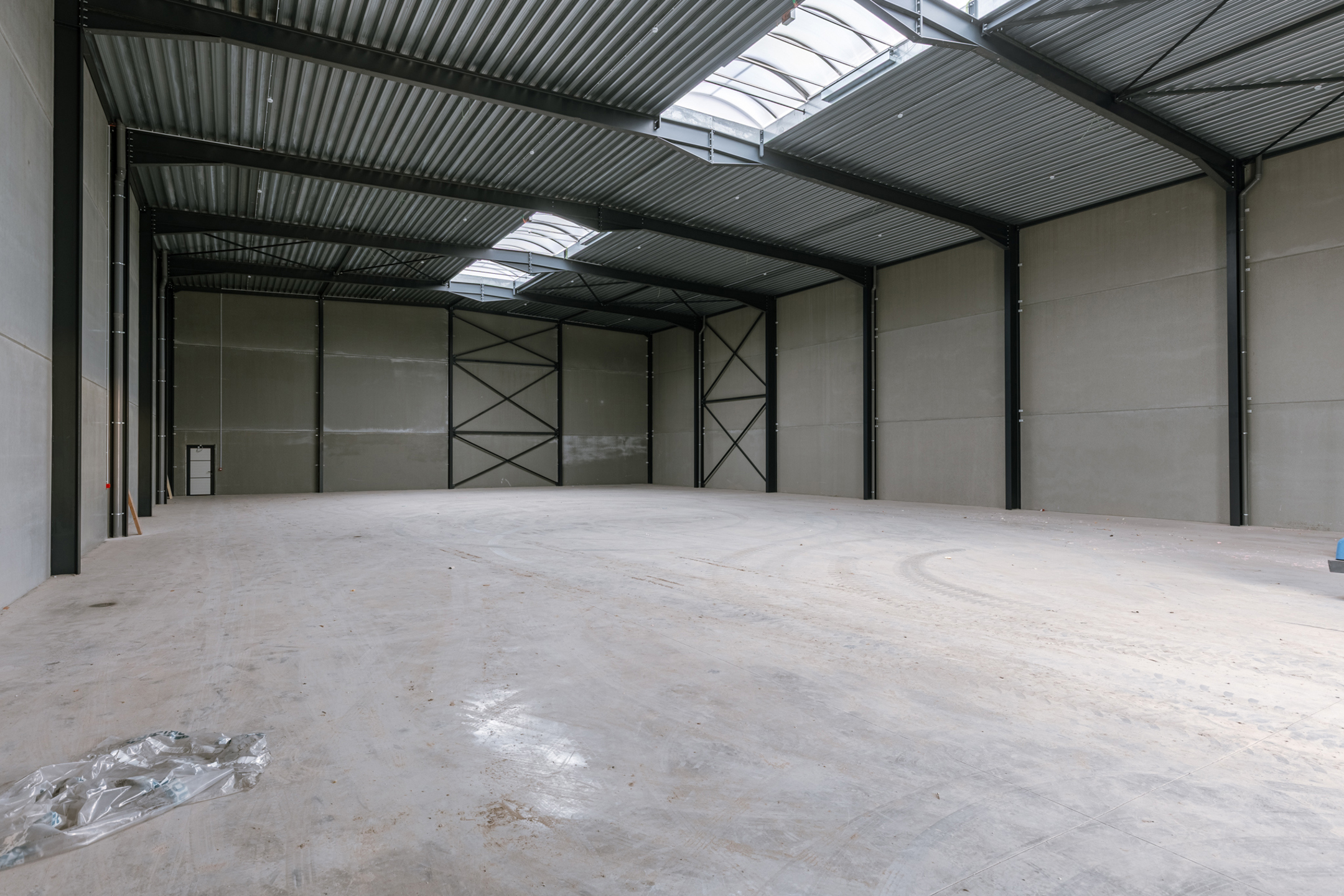 KMO-unit met kantoorruimte nabij E40 met een opp van 1043m2! - foto 5