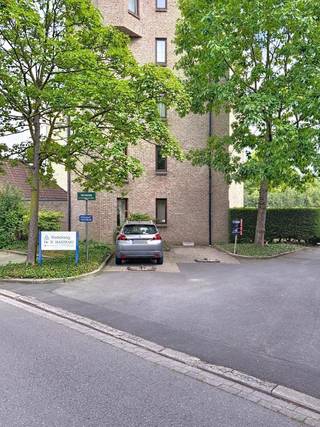 Garage for sale in Bruges