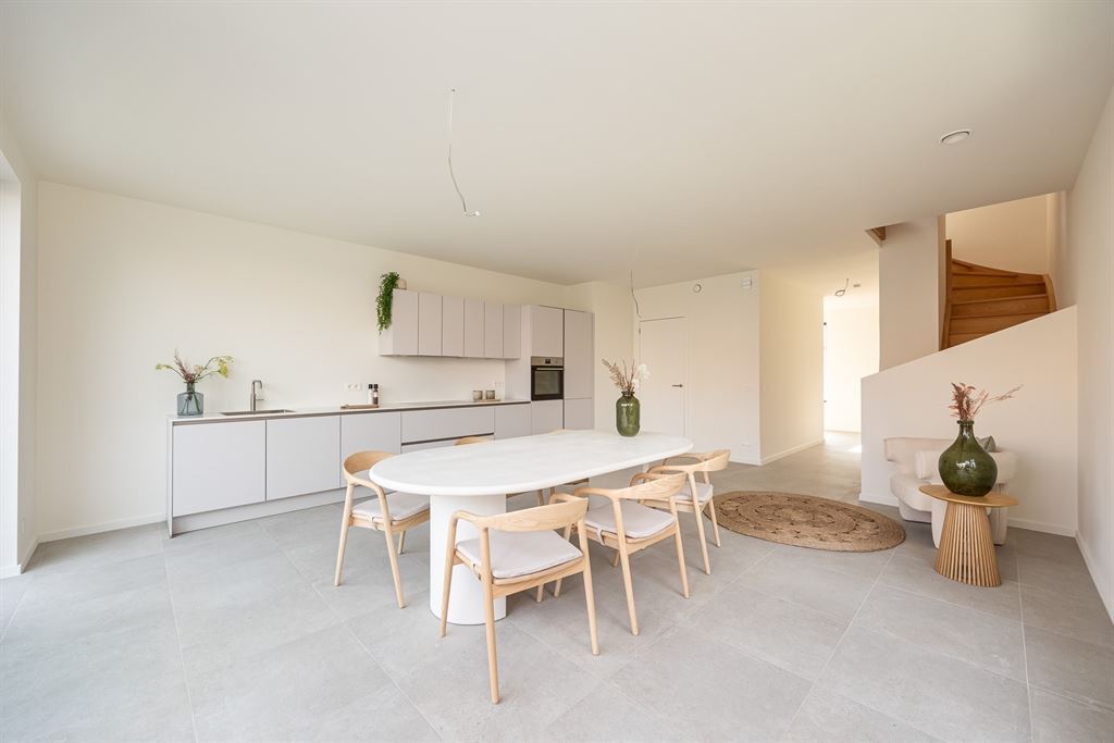 Nieuwbouwwoning onder registratie op toplocatie - foto 5