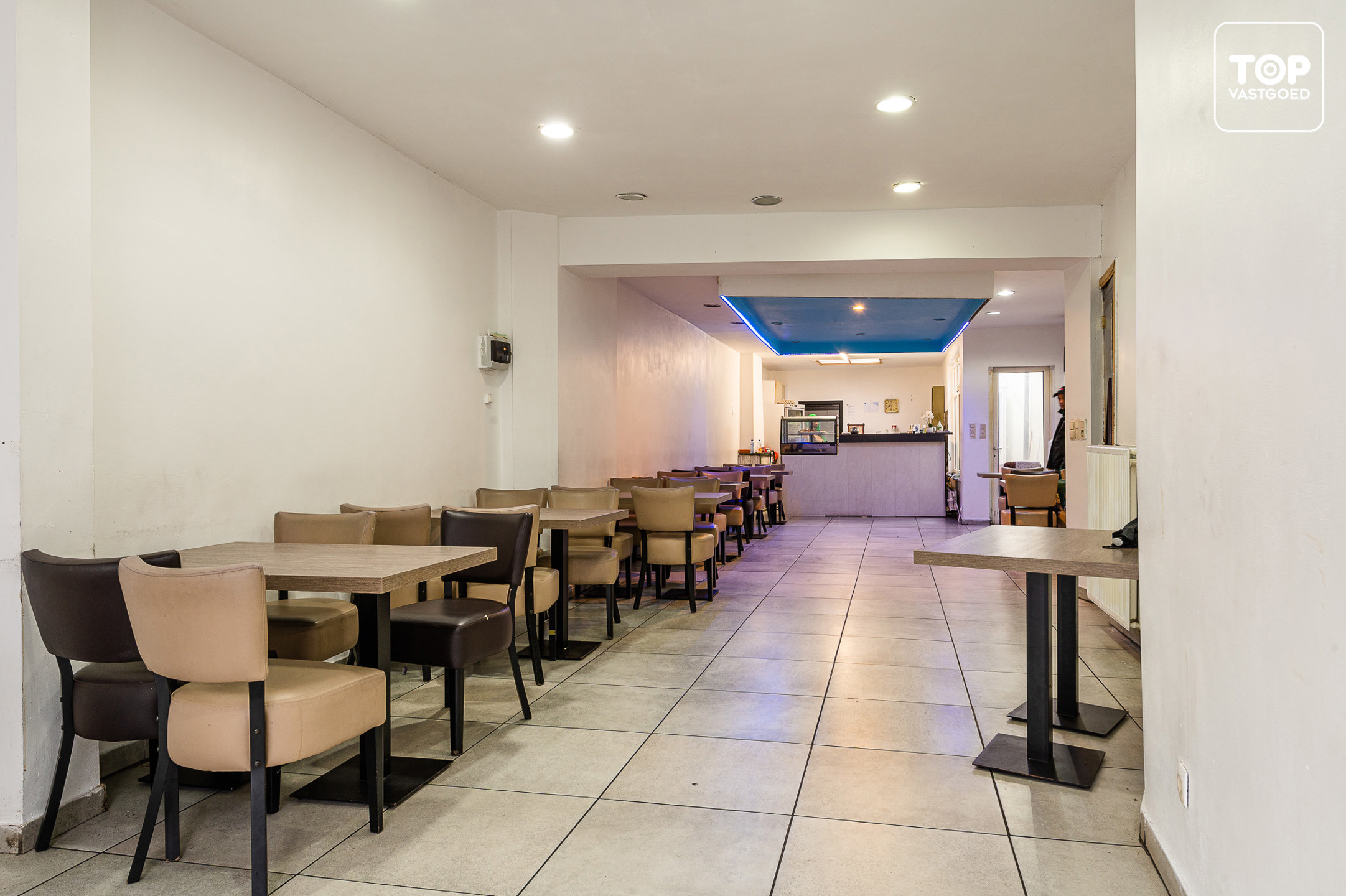 DISCREET Centraal gelegen (opbrengst) eigendom met verhuurd handelsgelijkvloers en 2-slaapkamer woonst - foto 5