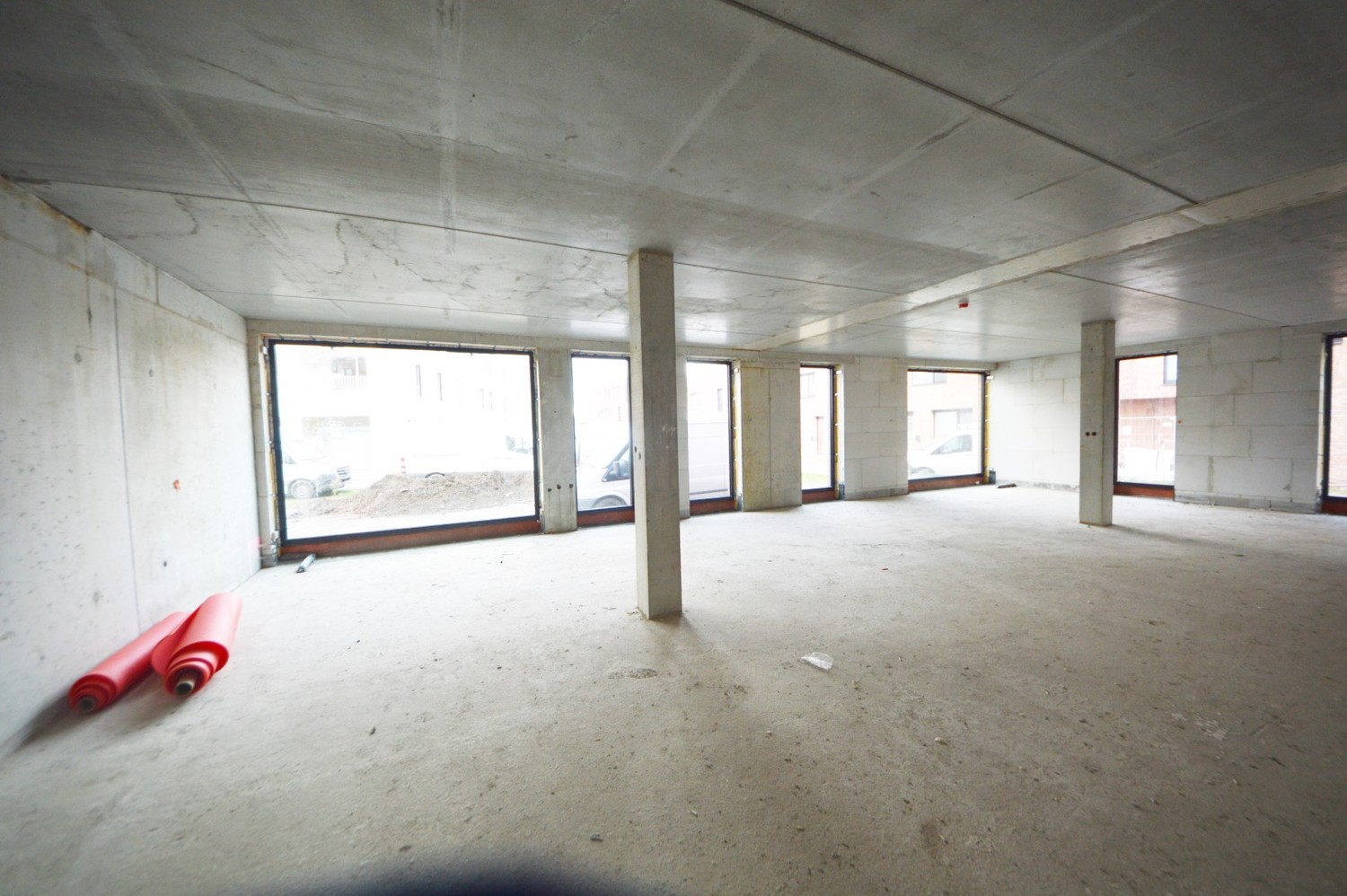 NIEUWBOUW (A.01)MULTIFUNCTIONEEL GELIJKVLOERS PIER KORNEL NABIJ KINE, ARCHITECT, SOEPBAR EN ADVOCAAT - foto 5