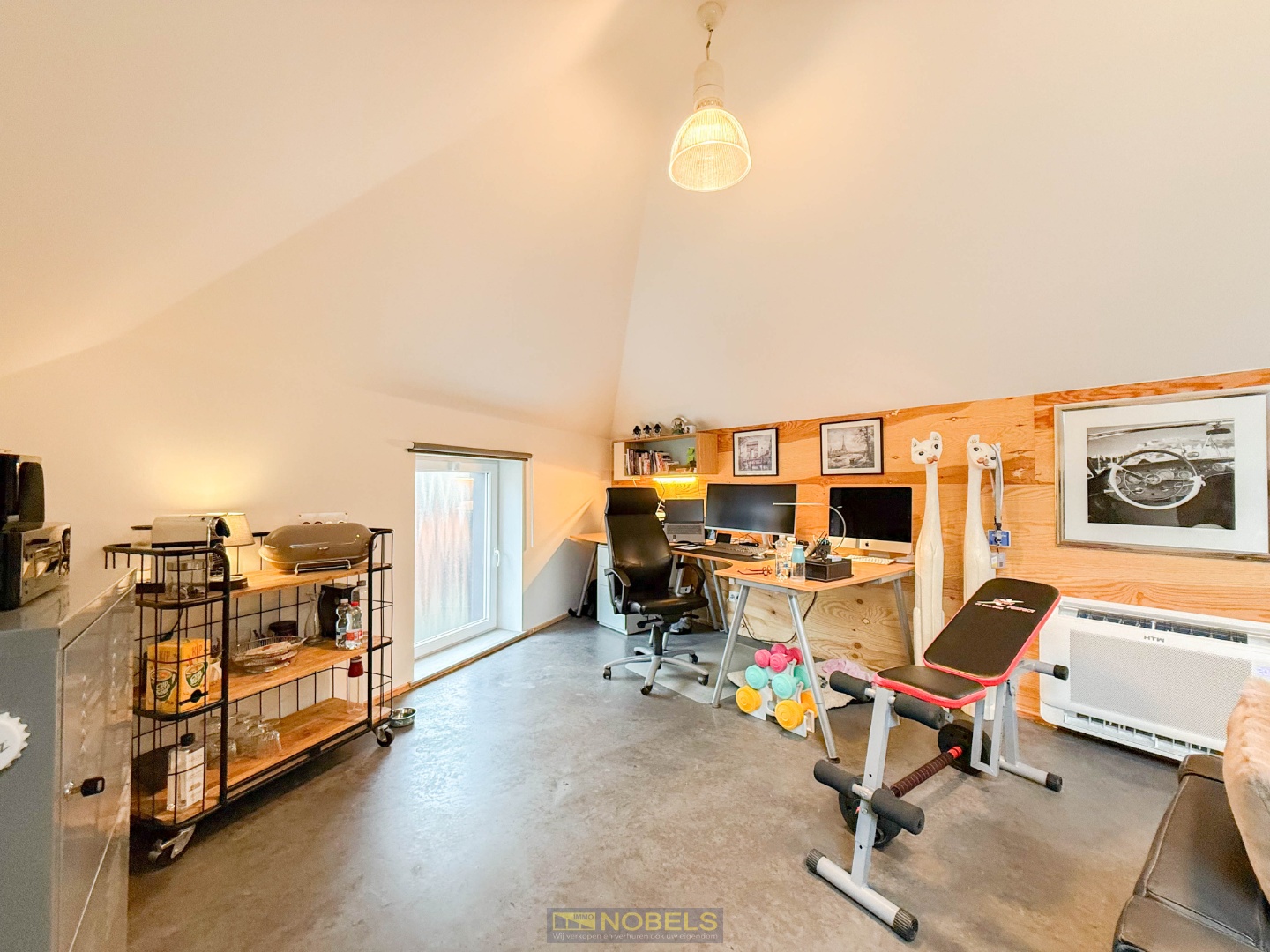 Te koop, duurzaam gerenoveerd magazijn (160m²) met office te Ronse - foto 2