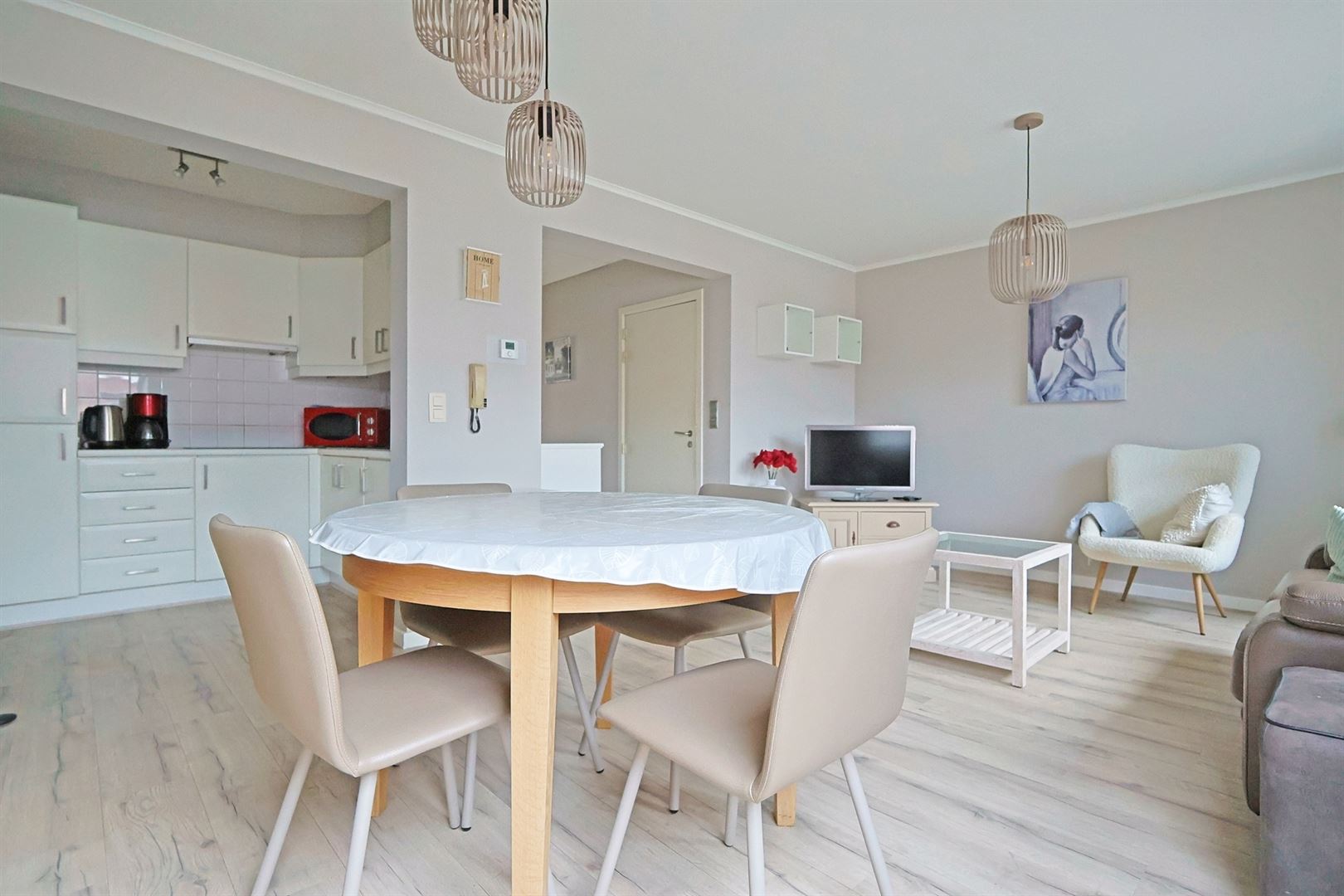 Tijdloos en instapklaar bemeubeld appartement op een uitstekende locatie - foto 5