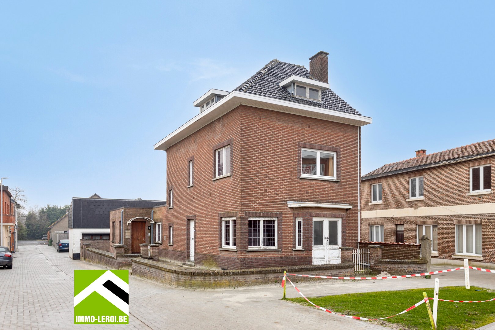 Grote woning in Tongeren centrum met ruimte voor burelen of praktijk - foto 1