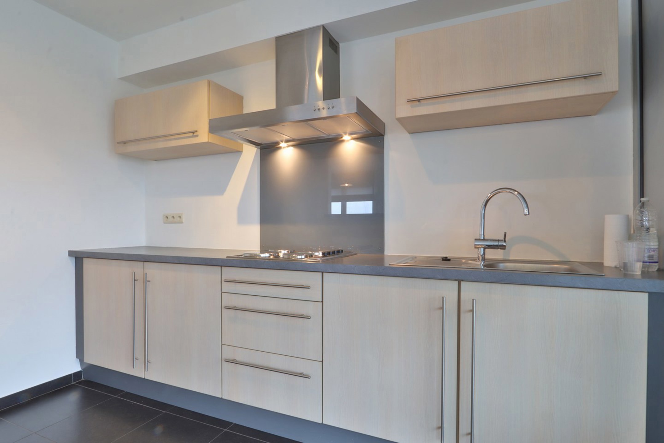 Ruim 2-slpk appartement met terras, garage en kelderberging! - foto 5