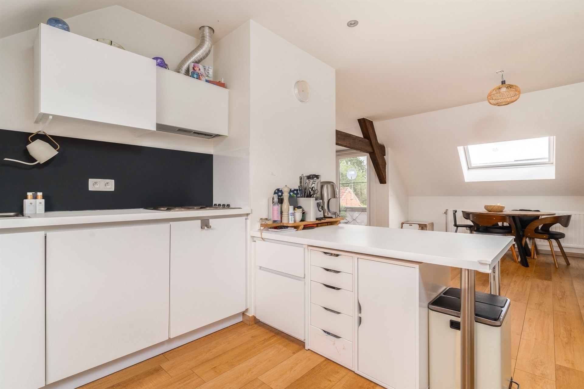 Appartement spacieux de 2 chambres avec emplacement couvert à proximité du centre de Malines - photo 3