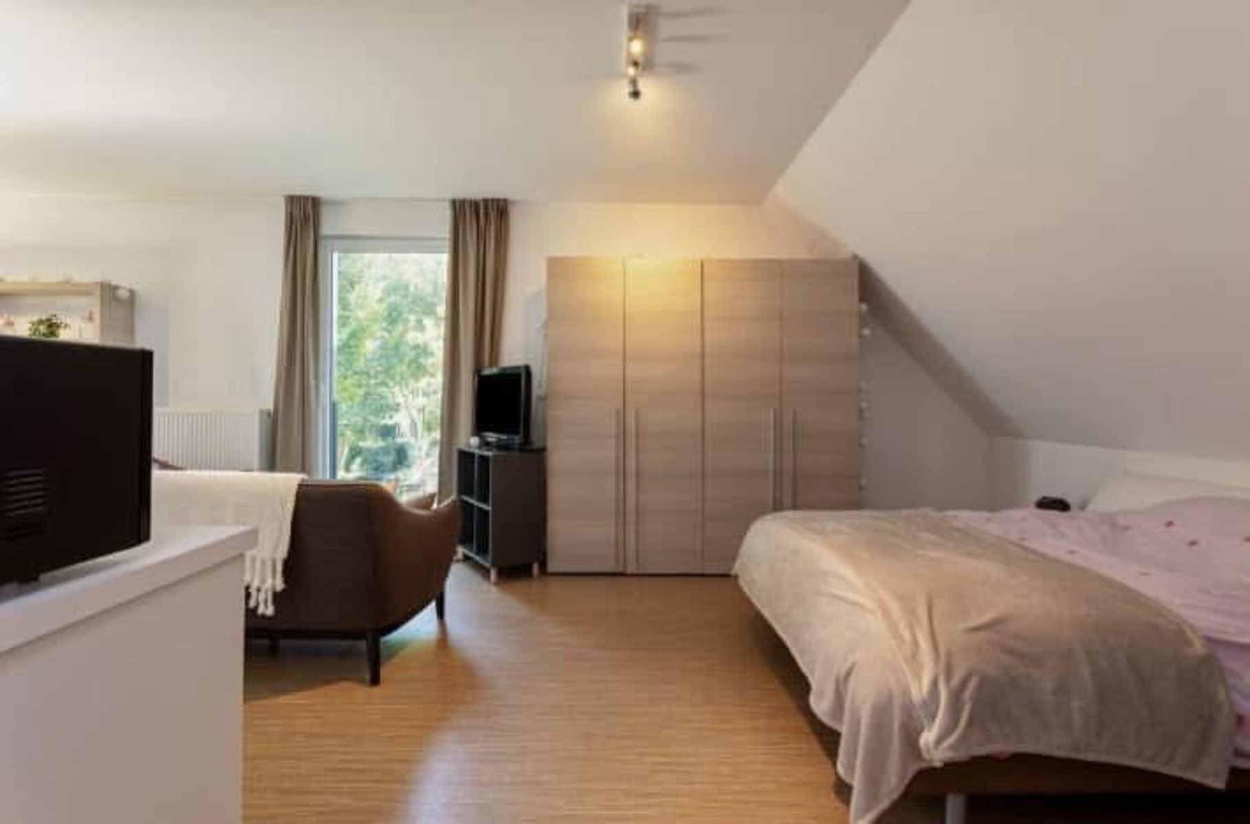 Prachtige studio met slaapzone kitchenette en badkamer - foto 4