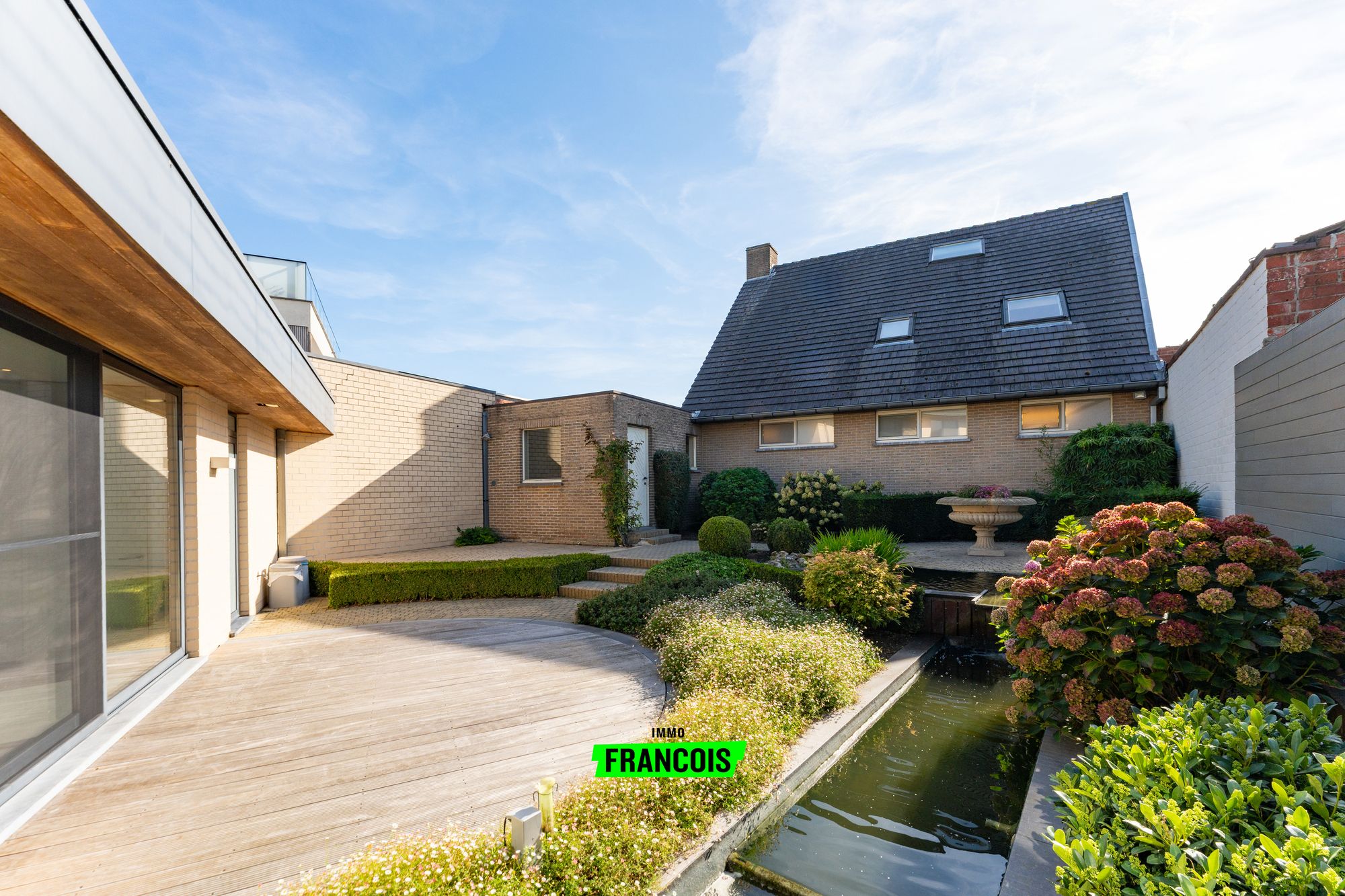 Maison à vendre à Zwevezele avec 6 chambres - photo 1