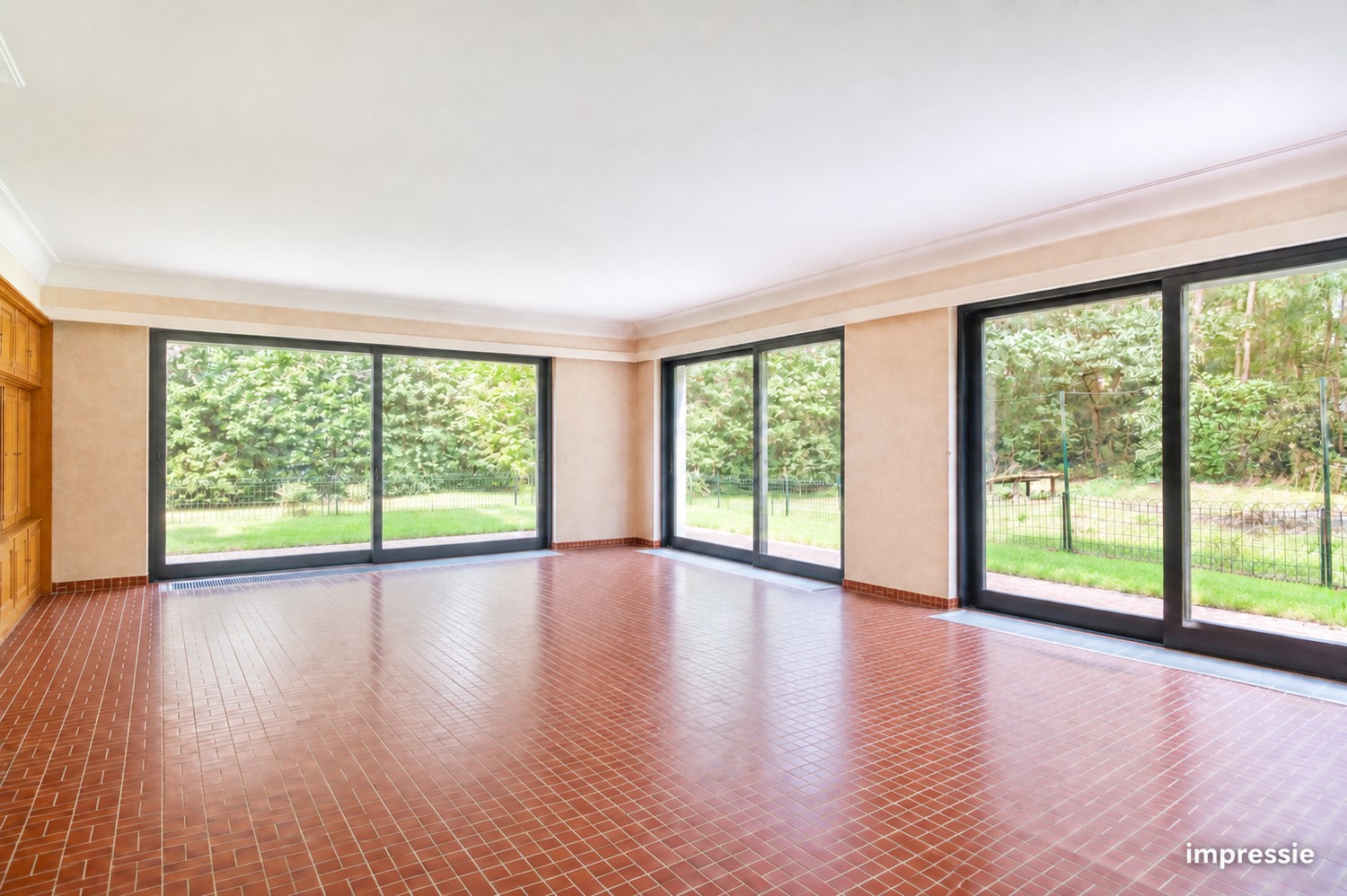 Ruime woning met 4 slaapkamers op een riant perceel te Schoten! - foto 5