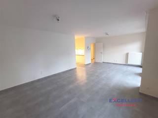 Dit instapklare appartement biedt een aangename woonomgeving voor wie op zoek is naar comfort en rust in een charmante dorpssetting. Dankzij...