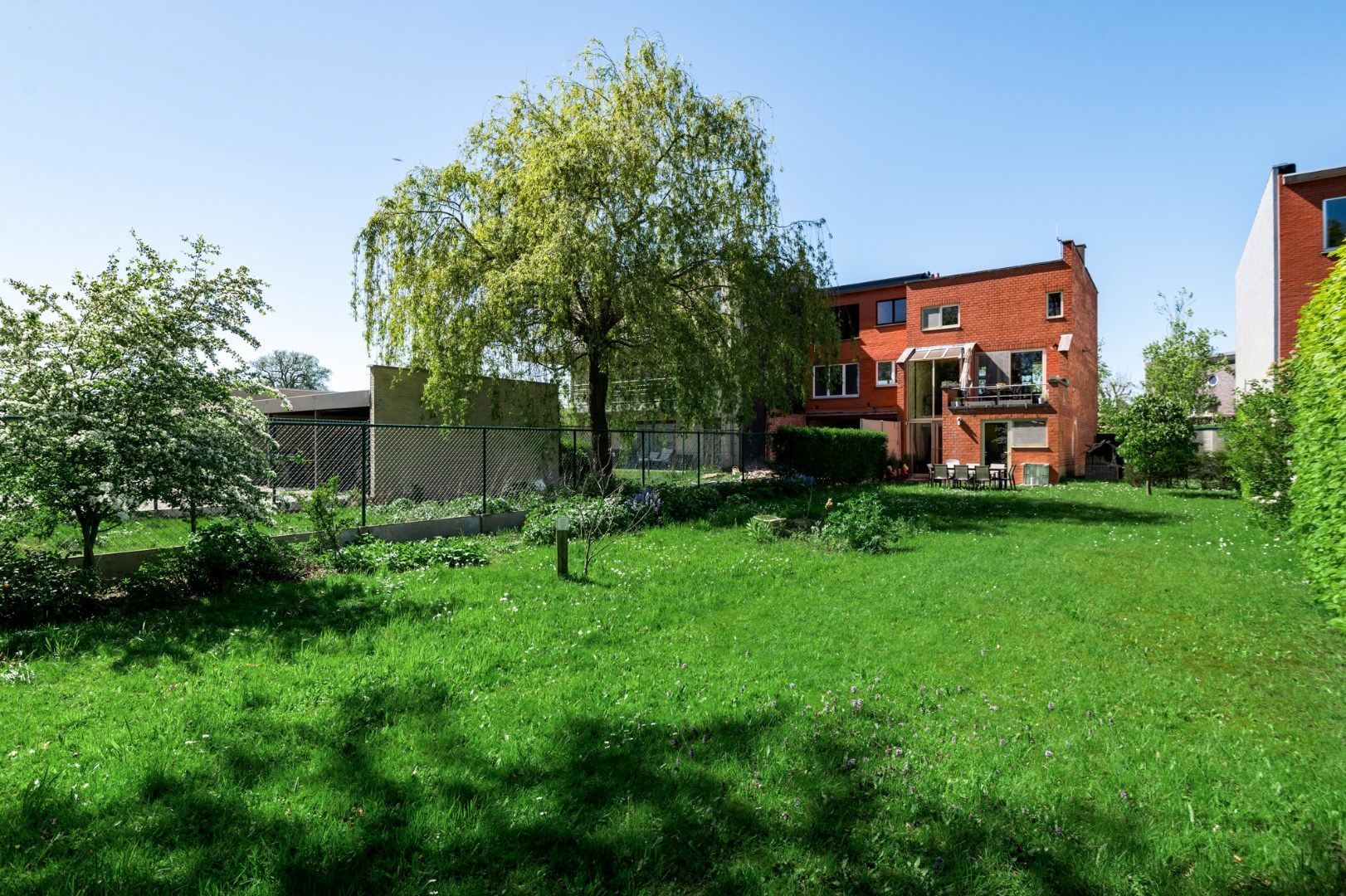 House for sale in Brasschaat with 3 bedrooms - photo 2