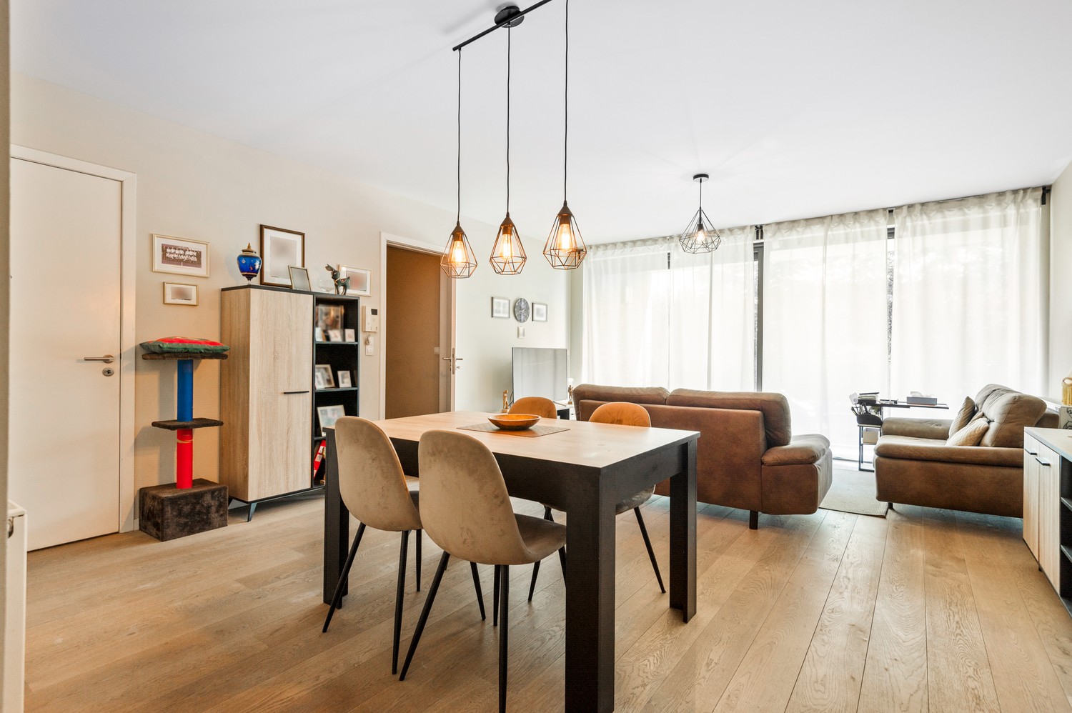 Tweeslaapkamer appartement met ruim terras en dubbele staanplaats! - foto 4