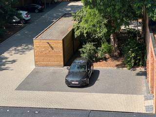 we hebben 8 autostaanplaatsen te koop te Sint-Gillis Waas, onmiddellijk beschikbaar, beveiligd met een automatisch hek, het zijn open parkeerplaatsen, ze worden verhuurd aan 65 euro/Maand dus 6.000 euro/jaar opbrengst.