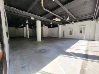 Baanwinkel / handelspand te huur in Oostende – ca. 760 m² op commerciële toplocatieBent u op zoek naar een handelspand te huur in Oostende met...