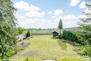 Deze charmante op te frissen woning met bouwjaar 1970, combineert ruimte, comfort en een uitzonderlijke ligging in een rustige, groene...