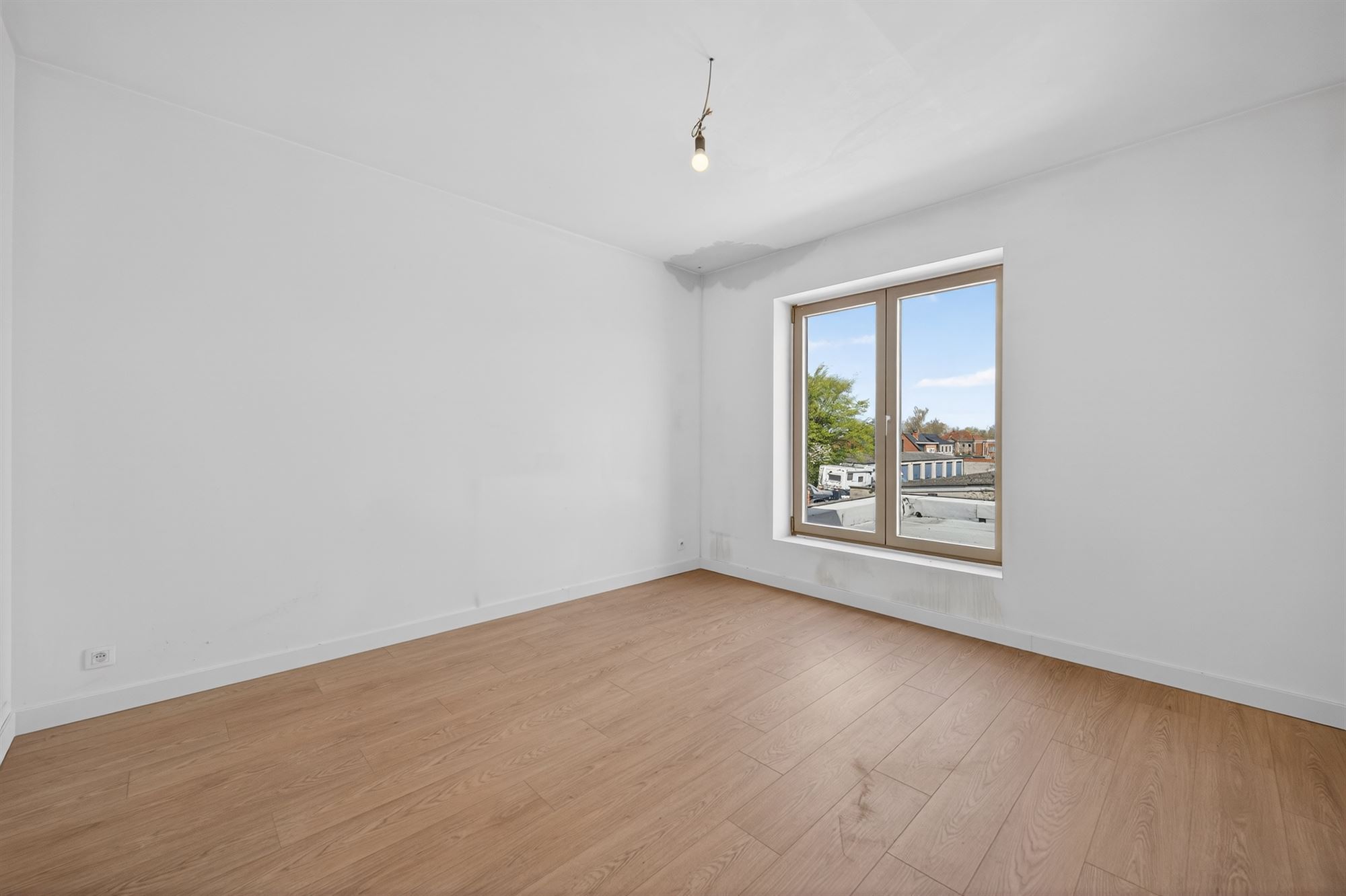 Nieuwe BEN-woning met 6 kamers, 2 badkamers en tuin - foto 5