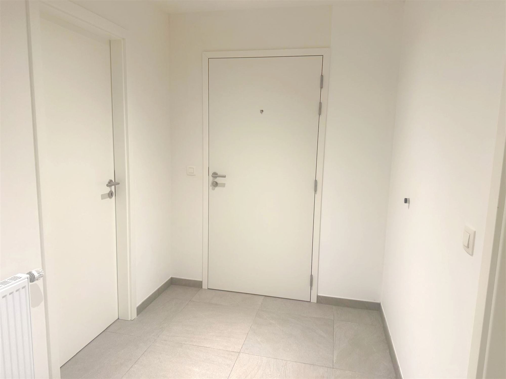 KNAP APP. MET 2 SLKS + BALKON - foto 5