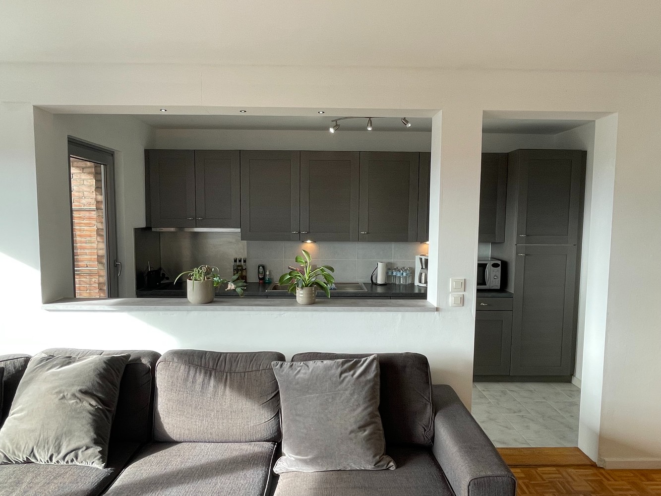 Instapklaar appartement met twee slaapkamers, garagebox en prachtig uitzicht - foto 5