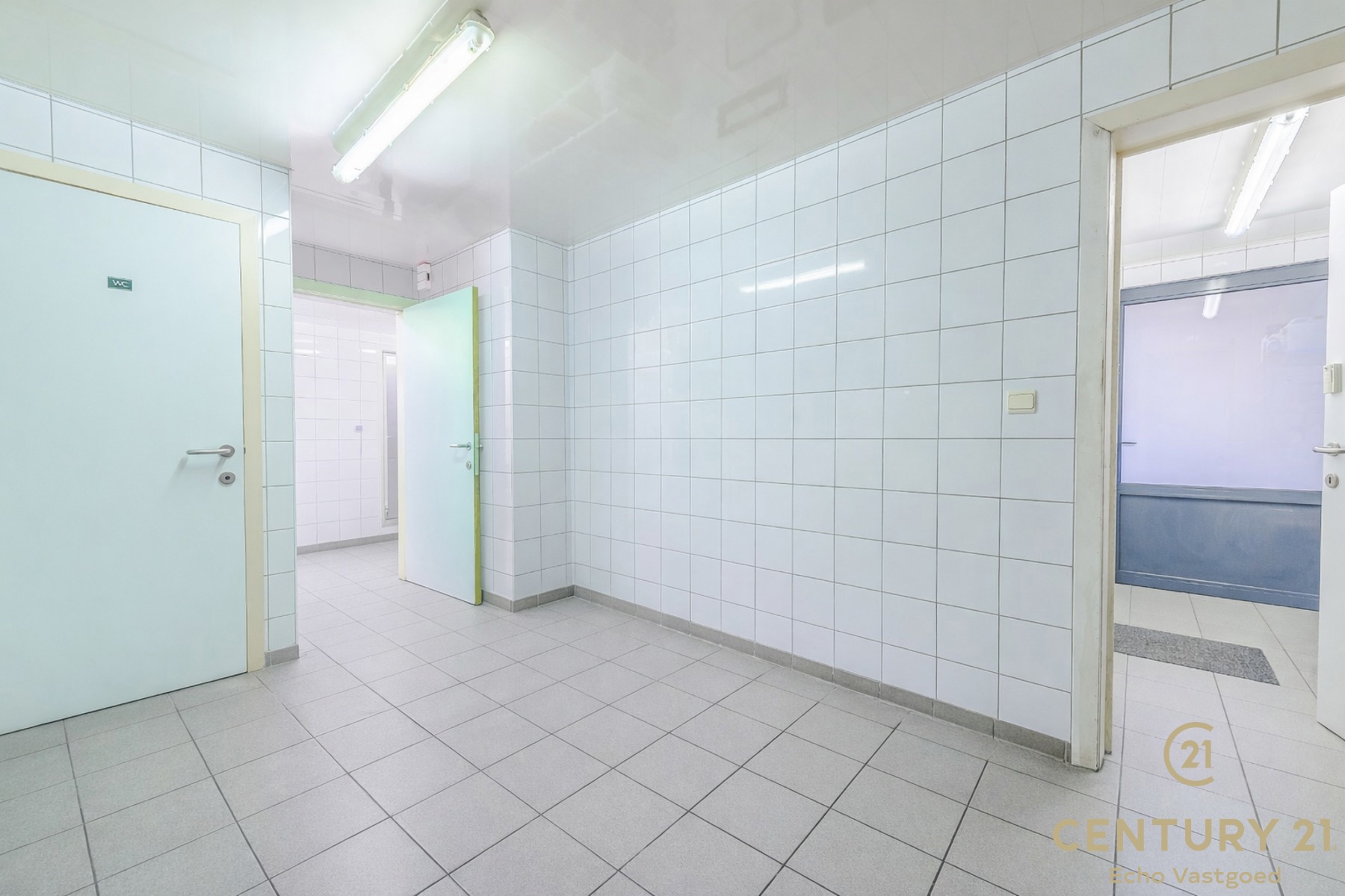 Handelszaak met gerenoveerde woonst op topligging  - foto 5