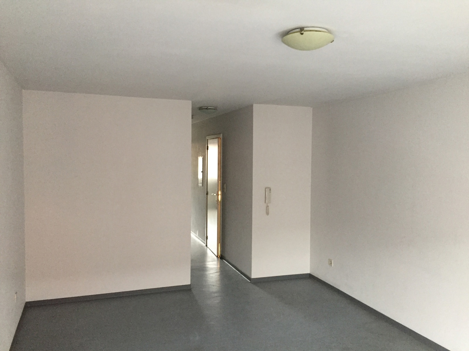 Appartement te huur - foto 2