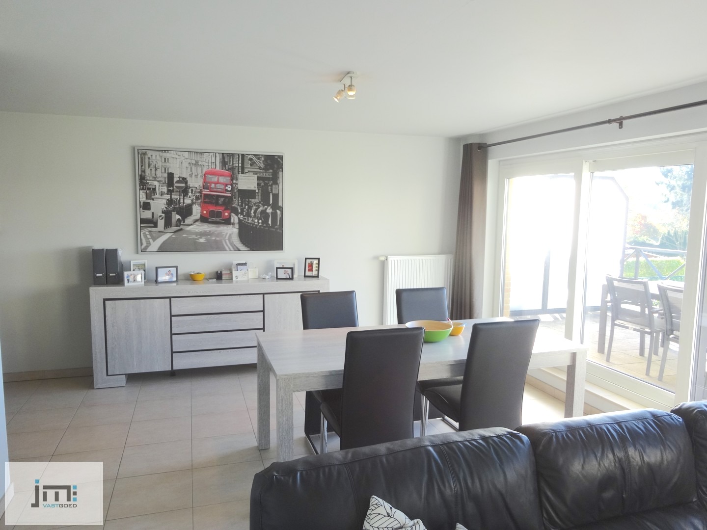 Appartement met twee slaapkamers - photo 2