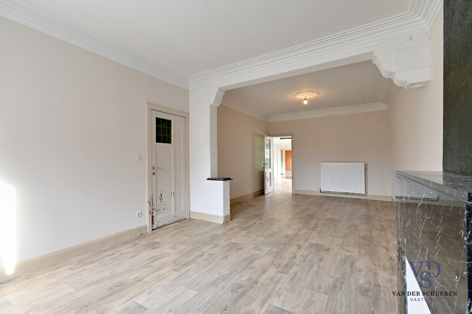 Te renoveren woning in centrum Balegem. - foto 3