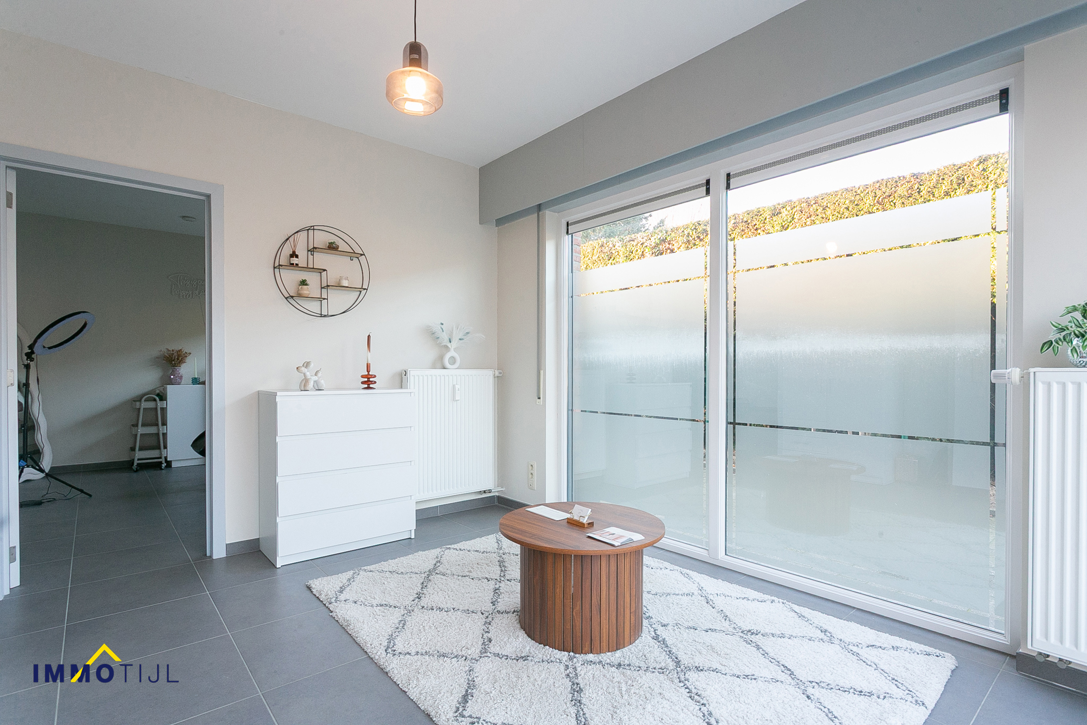 Handelsruimte met ruime opslagruimte in centrum Buggenhout - foto 5