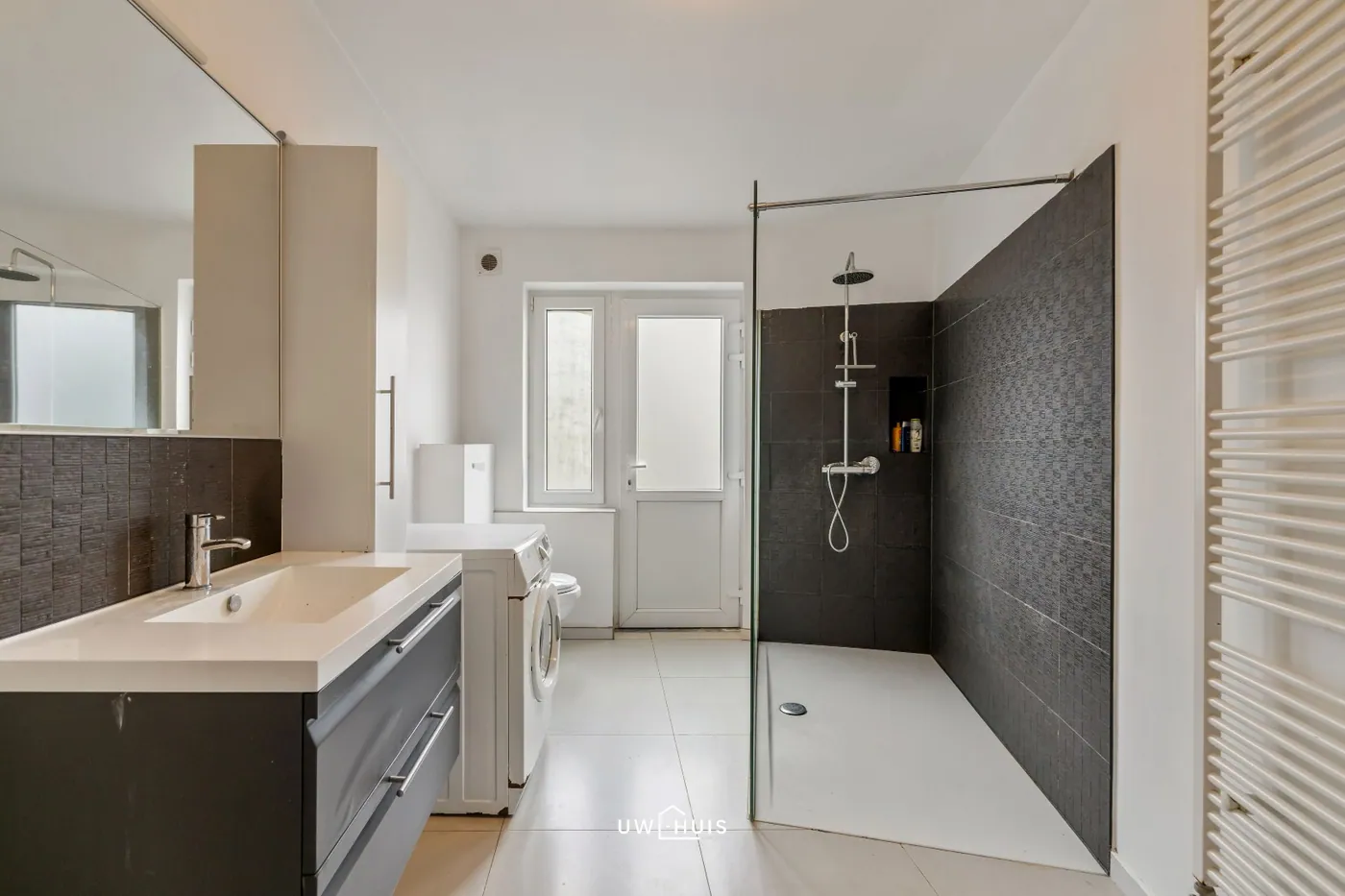 RUIME OPBRENGSTEIGENDOM MET MEERDERE UNITS - foto 5